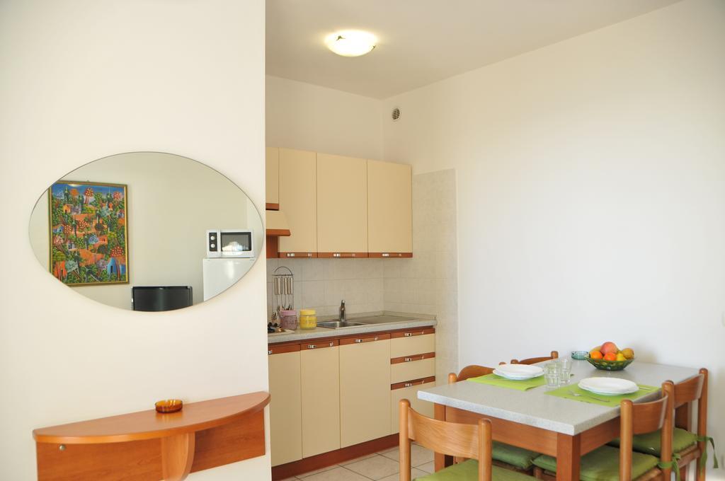 Isola Di Pasqua Apartman Caorle Kültér fotó